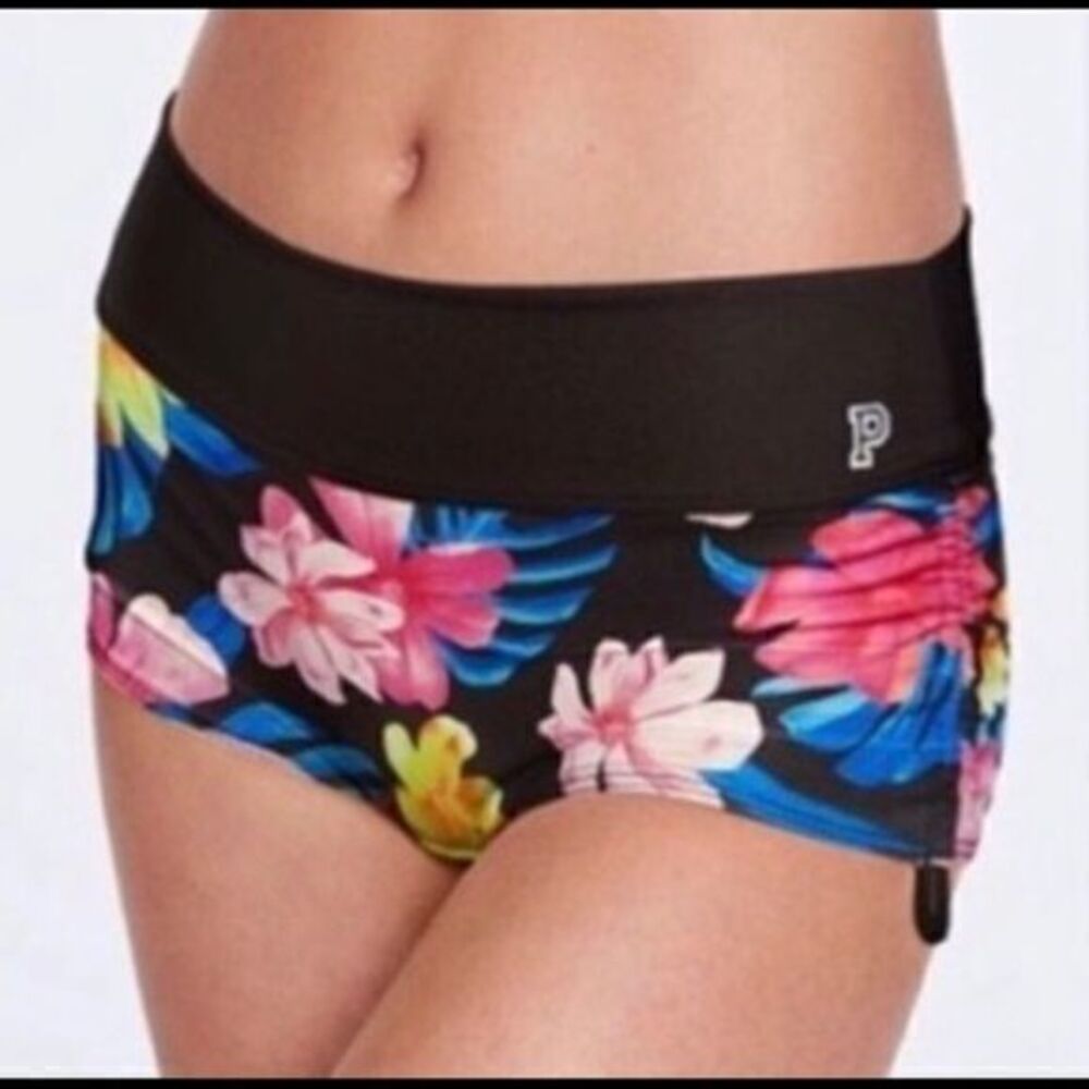 Pink Victoria’s Secret floral gym to swim bottoms small
